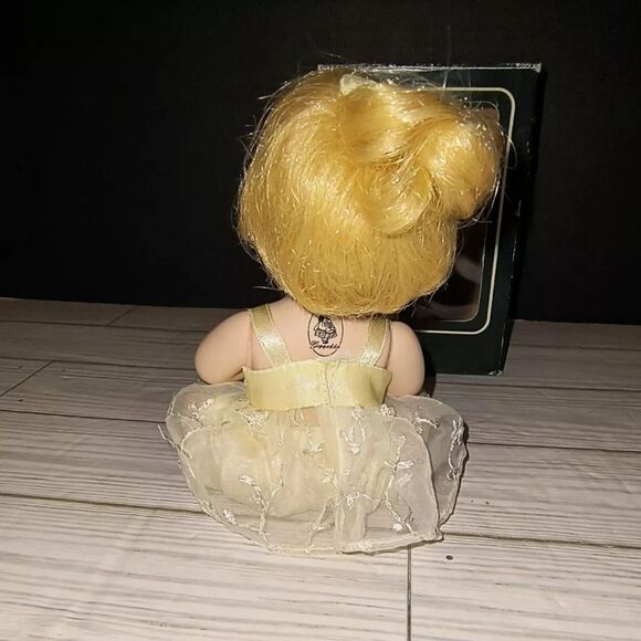 Geppeddo Porcelain Collectible Doll Taci Mini Ballerina Blonde Hair 6"in w Box - Picture 6 of 13